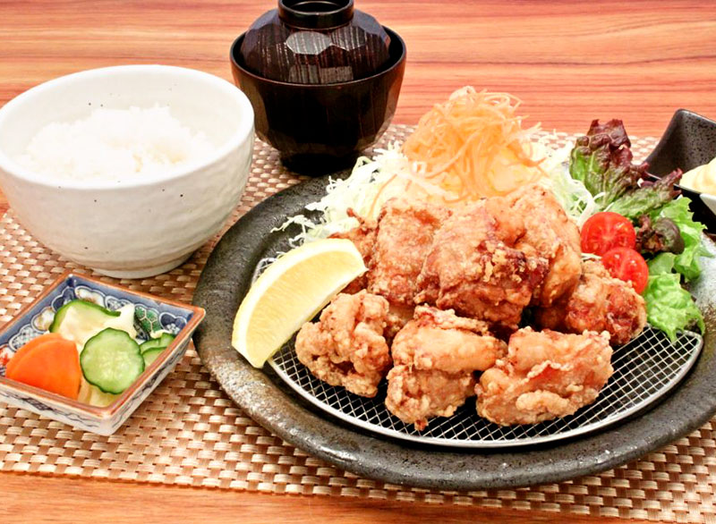 和風醬油の鶏唐揚げ御膳
