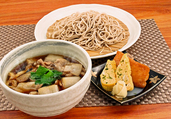 おすすめランチ干瓢入り肉汁そば